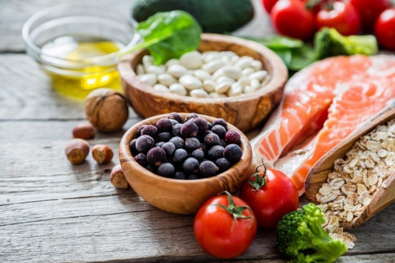 6 cách tự nhiên giúp giảm cholesterol
